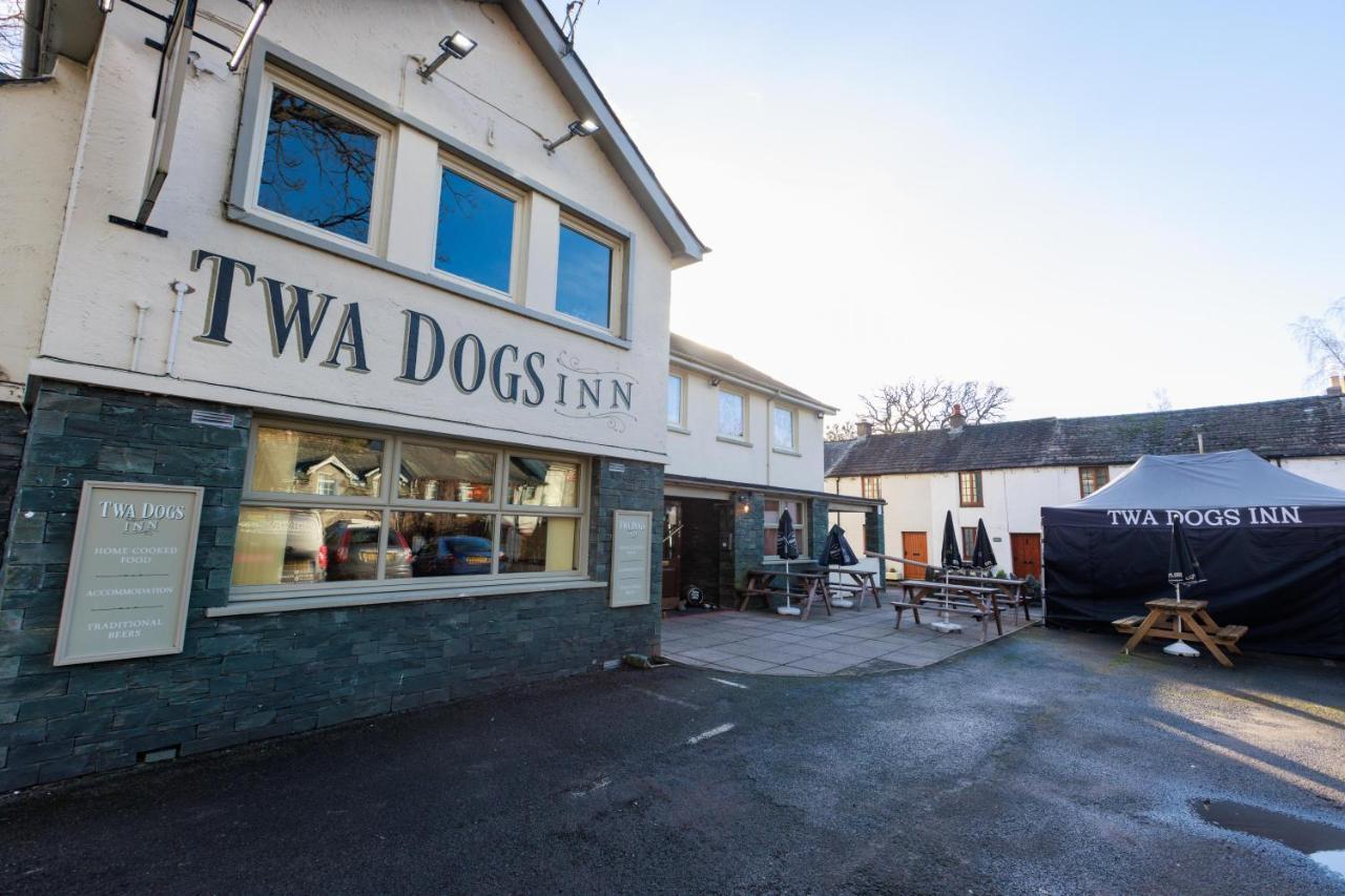 Twa Dogs Inn Кесвик Экстерьер фото